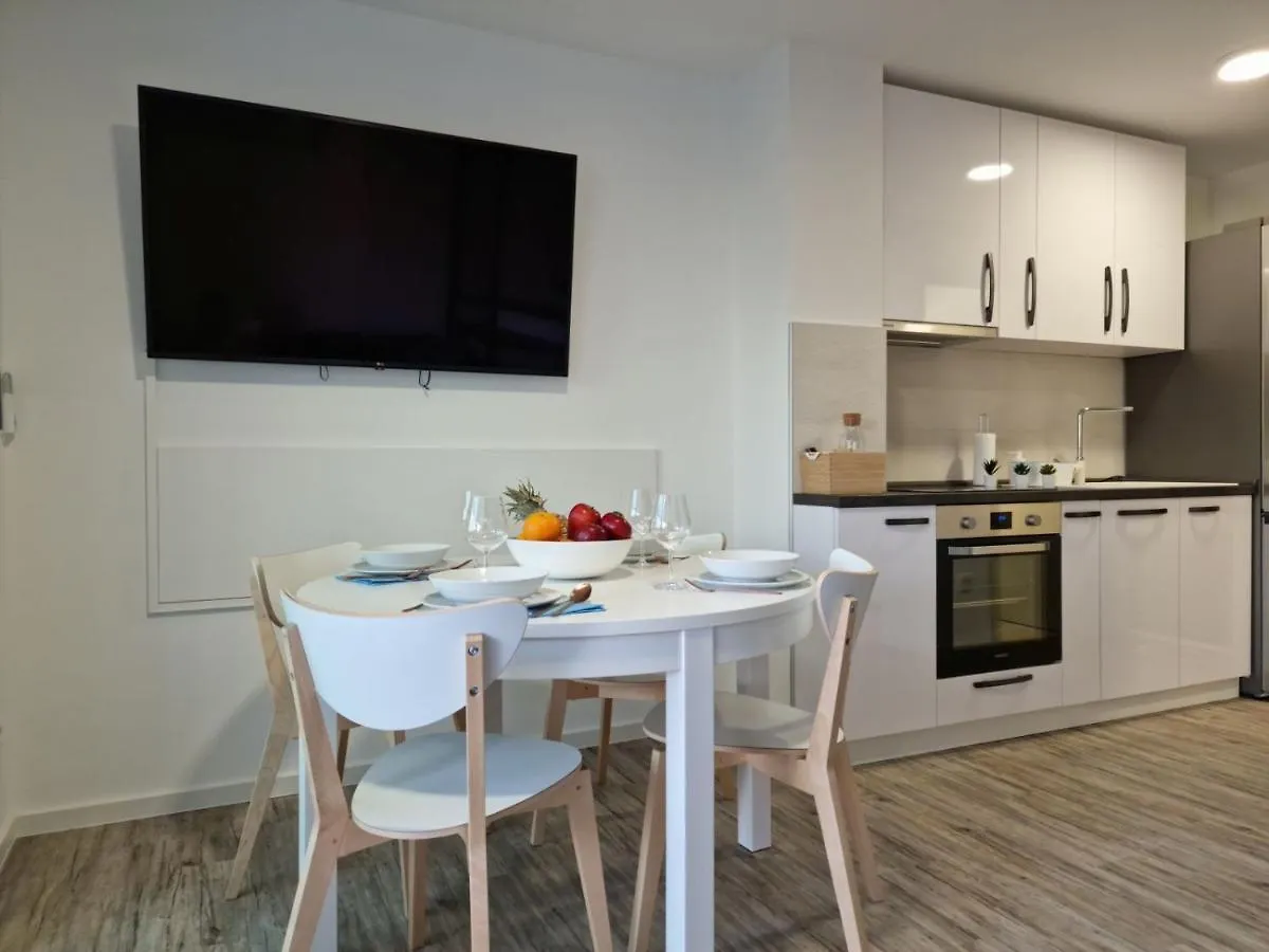 Anna24 Holidays Vantacici Daire