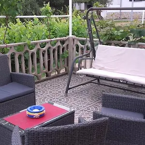 Corry 1 Apartament Ravni